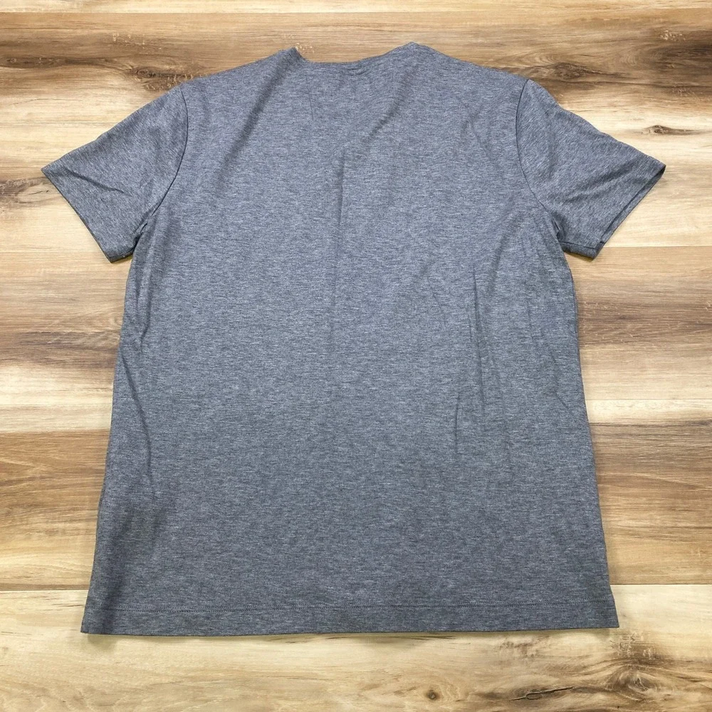 Banana Republic T-Shirt Men M Minimalist Luxury Touch Cotton V-Neck Grey Classic